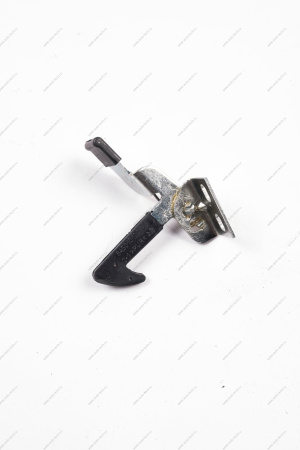 Крючок замка капота (FL) LADA GRANTA 2018- Lada LADA 8450101038