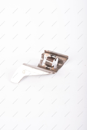 Гребенка ВАЗ-2101 сидения правая АвтоВАЗ LADA 21010-6814102-00