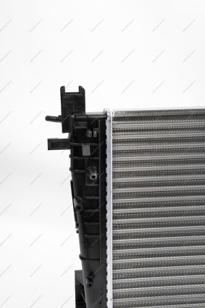 Радиатор охлаждения LADA Vesta Lada LADA 214105731R