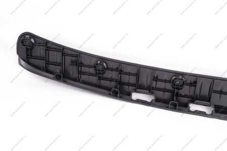 Накладка декоративная порога двери багажника (пластик) LADA Largus Lada LADA 8200415767