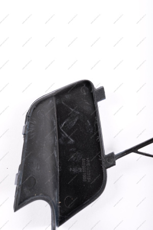 Крышка окна под переднюю буксирную проушину Lada Vesta SW Cross крашенная 492 Блюз (Темно-синий) Lada LADA 8450031005-492