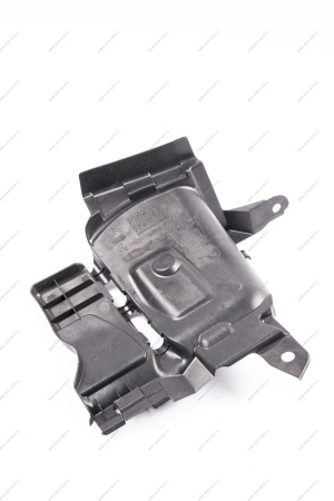 Щиток боковой переднего правого колеса LADA XRAY Renault LADA 638309356R