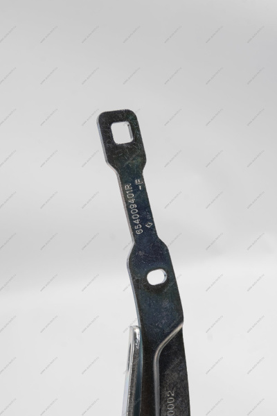 Петля капота правая RENAULT Logan 2014- Россия Россия 654009401R