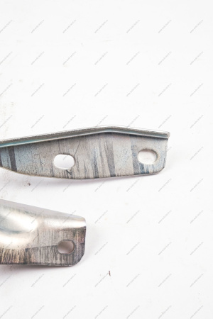 Петля капота Datsun/on do левая 654115PA0B Nissan NISSAN 654115PA0D