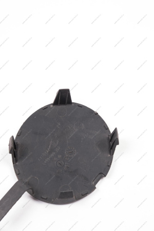 Заглушка окна переднего бампера LADA Largus/Лада Ларгус под буксир. крюк (под окраску) Lada LADA 8450000302