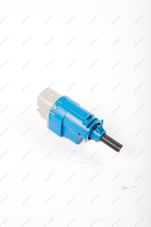 Выключатель педали сцепления RENAULT LOGAN II 2014- (синий) RENAULT RENAULT 253255192R