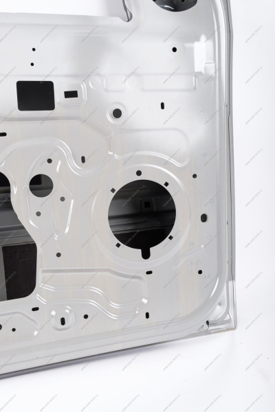 Дверь передняя левая LADA Largus/Лада Ларгус (с отв.под широкий молдинг. с отв . под личинку) (катафорезный грунт) Lada LADA 801013696R