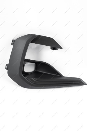 Облицовка ПТФ левая ( без отв под парктроник) LADA Vesta SW Cross FL Lada LADA 8450041570