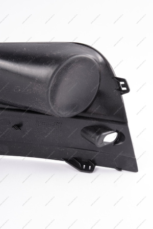 Заглушка LADA Vesta переднего бампера правая ПТФ Lada LADA 8450006675