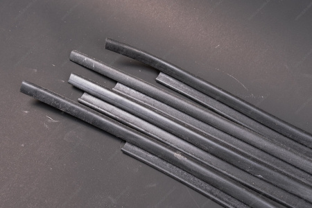 Бархотка стекла дверей ВАЗ-1118/2190 передних и задних наружняя ( на резиновой основе) к-т VEPA VEPA 11186103200VEPA