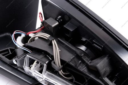 Зеркало наружное левое без накладки (с обогревом) ( c ручной регулировкой) LADA ISKRA Lada LADA 8460016816