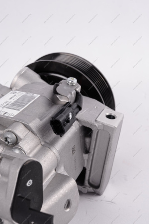 Компрессор LADA XRAY/Renault Logan II кондиционера двигат H4M Renault RENAULT 926000216R