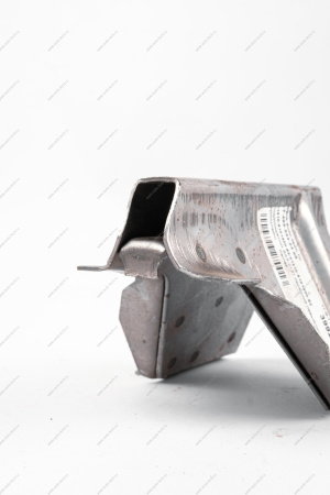 Поддомкратник ВАЗ-2121 передний левый/правый (кронштейн) Kamaz KAMAZ 21210-5101400-82