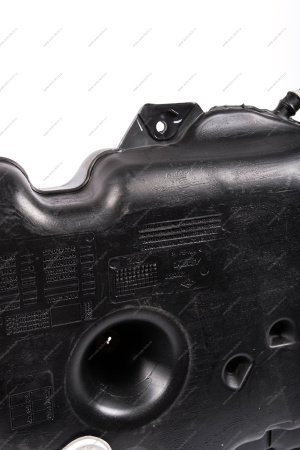 Бак топливный инжекторный пластик без ЭБН LADA Largus (р3м,р4м) ( без упаковки) Lada LADA 8450009499