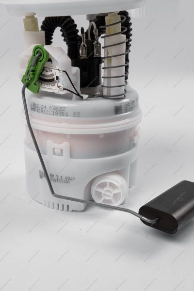 Насос топливный RENAULT Duster двиг.1.3 4WD Renault RENAULT 172025294R