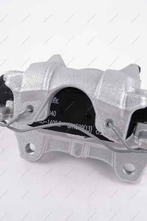 Суппорт передний левый в сборе Renault Logan II, Sandero (суппорт 410118579R +2шт. тормозн. колодки 410602581R) Renault RENAULT 410116639R