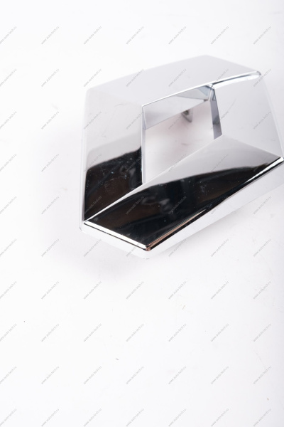 Эмблема ромб RENAULT Logan/Рено Логан перед. с 2010 г.8200667538/8200115114 ( ш-9см, в-11.5см) Renault RENAULT 628909891R