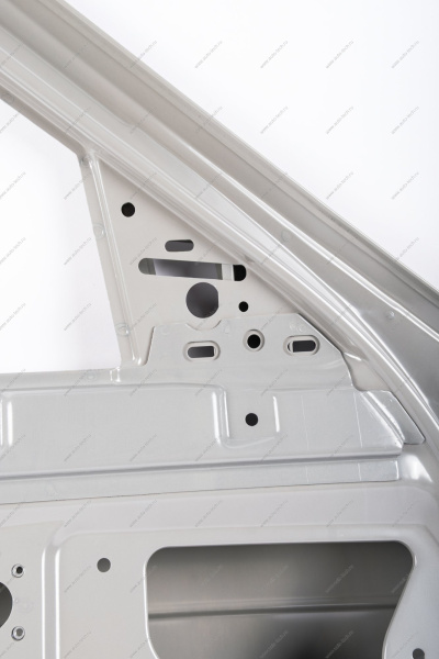 Дверь ВАЗ-2110/2170 передняя левая (катафорезный грунт) Lada LADA 21100610001570