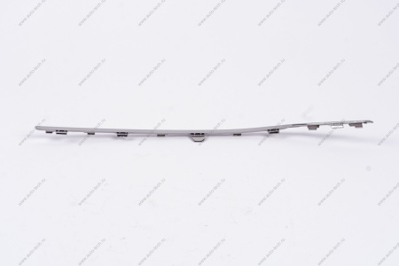 Молдинг решетки радиатора передний верхний правый (хром) Lada Vesta NG Lada LADA 8450041497