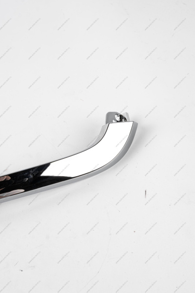 Молдинг переднего бампера нижний правый (FL) LADA GRANTA 2018- Lada LADA 8450100992