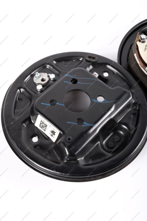 Комплект тормозов задних в сборе ( левый + правый ) LADA Largus Renault RENAULT 440208382R