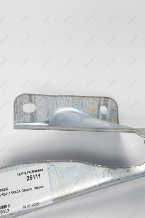 Петля капота правая 654115PA0A Datsun Nissan DATSUN 654115PA0C