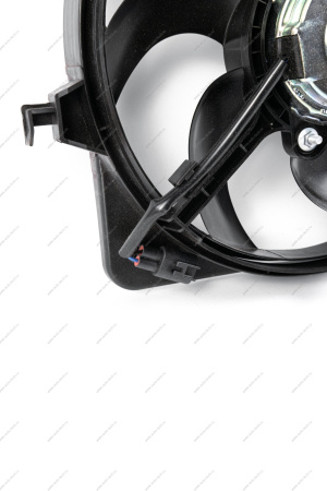 Вентилятор охлаждения ВАЗ-2190 до 2015 с кожухом Валее-95 ВАЛЕЕ-95 21900130002505