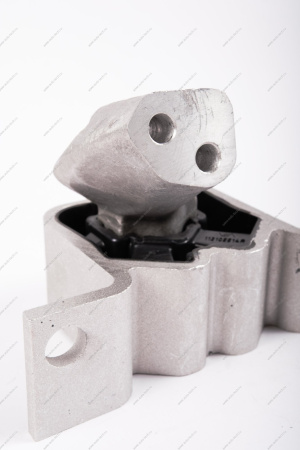 Опора правая подвески двигателя с кронштейном в сборе LADA XRAY Renault LADA 8450009483