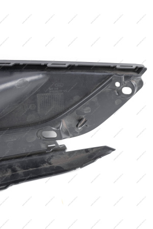 Облицовка ПТФ левая под парктроник LADA Vesta FL Lada LADA 8450041597