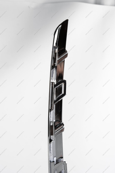 Молдинг переднего бампера верхний левый (хром) LADA Largus (FL) NEW Россия Россия 8450090633