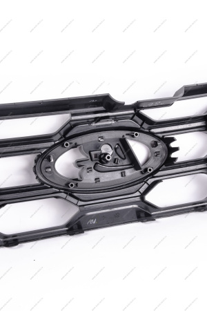 Решетка переднего бампера средняя LADA Vesta SW Cross NG Lada LADA 8450042842