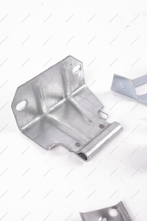 Кр-н переднего бампера ВАЗ-2108 (комплект) без болтов крепл бампера 21080-2803168-00) Lada LADA 21080-2803018-01