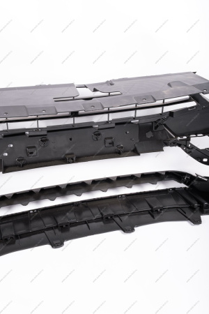 Бампер передний неокрашенный с отверстиями под датчики системы парковки (под покраску) LADA Vesta NG Lada LADA 8460008782