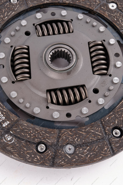 Комплект сцепления Lada Largus КПП-BVI5 дв P3M,P4M( без выжим. подшипника) LUK LUK 622347809