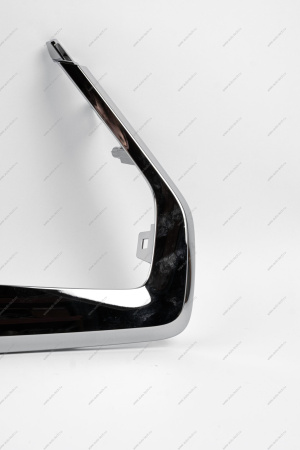 Молдинг LADA Vesta SW Cross FL переднего бампера нижний правый (хром Lada LADA 8450041566