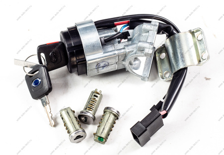 Замок зажигания DATSUN с цилиндрами дверей К-Т Оригинал NISSAN 487005PA0D Замок зажигания DATSUN с цилиндрами дверей К-Т Оригинал NISSAN 487005PA0D