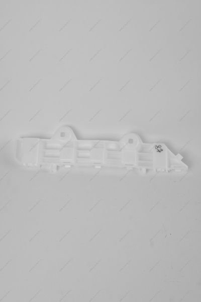 Кронштейн крепления переднего бампера левый (необходимы заклепки 2шт 7703072424/7705096011 LADA Largus (FL) NEW Lada LADA 8450090771