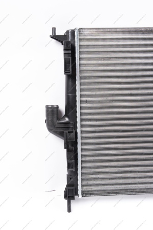 Радиатор охлаждения RENAULT Logan/ LADA Largus под авто с кондиц. после 03.2008 8кл Luzar LUZAR LRCRELO08139