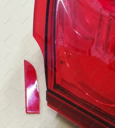 УЦЕНКА Фонарь новый LADA Largus задний левый ORIGINAL ( Скол в верхнем левом углу ) Lada LADA 8200864612