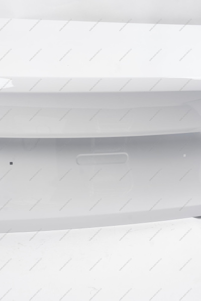 Крышка багажника в цвет 221 Ледниковый (белый) LADA Vesta NG (седан) Lada LADA 8450013789-221