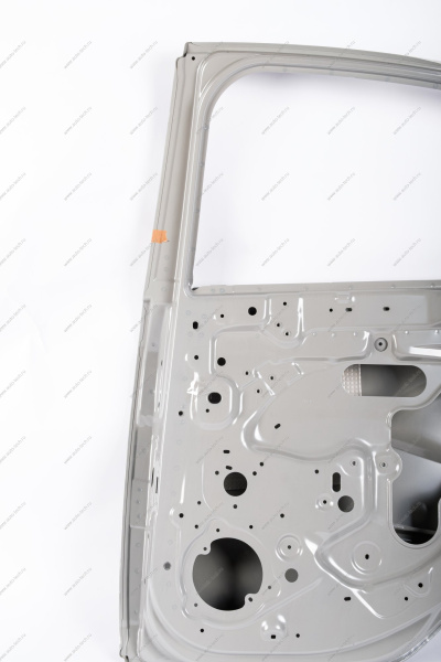 Дверь LADA Vesta (седан) задняя правая (катафорезный грунт) Lada LADA 8460013095