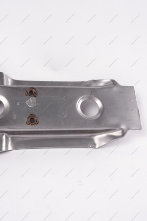 Кр-н переднего сидения передний (поперечина под шпильки) ВАЗ-2110 (усиленный) Kamaz KAMAZ 21100510100063