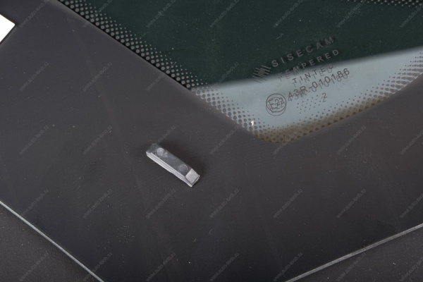 Стекло LADA Vesta/Веста окна боковины правое (тонирован) (Tinted) Lada LADA 8450007569