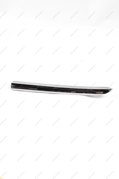 Молдинг переднего бампера верхний левый хром LADA Xray /Xray Cross 620811868R Lada LADA 8450022864