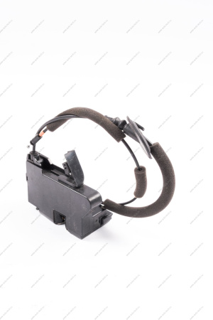 Замок передней двери правый LADA Vesta FL Lada LADA 8450040361