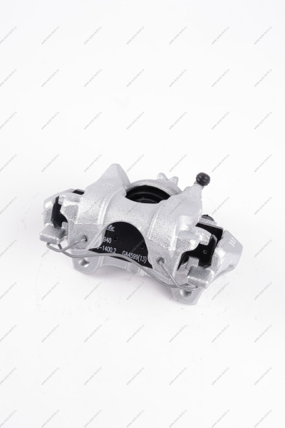 Суппорт тормоза передний левый (+2шт. тормозн. колодки 410602581R) Renault Logan II, Sandero II Renault RENAULT 410118579R