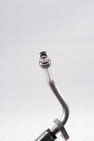 Трубопровод конденсатора испарителя LADA XRAY/Largus FL Renault RENAULT 924402763R