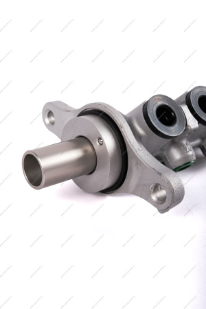 Главный тормозной цилиндр LADA Vesta Lada LADA 8450006884-2