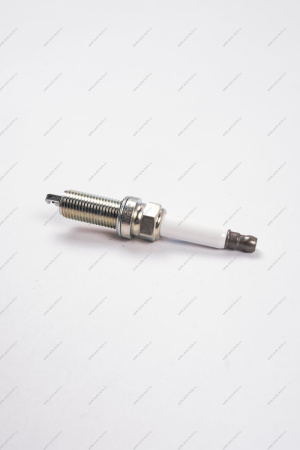 Свеча зажигания LADA Largus для двигателя 11182/H4M (NGK LZKAR7D9) ORIGINAL Renault RENAULT 224015523R