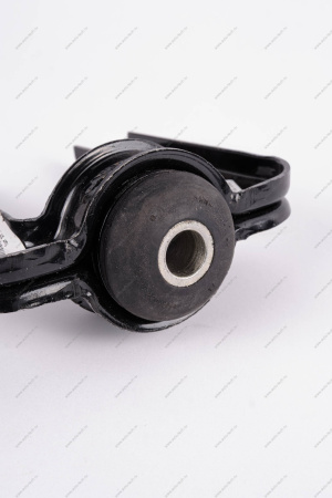 Кронштейн переднего шарнира растяжки передней подвески с подушкой в сборе ВАЗ-2190 Lada АвтоВАЗ 21900290404910 Кронштейн переднего шарнира растяжки передней подвески с подушкой в сборе ВАЗ-2190 Lada АвтоВАЗ 21900290404910